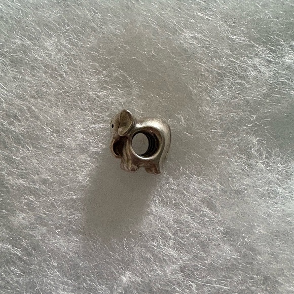 Pandora Silver Elephant Small Pet Charm - Picture 2 of 3